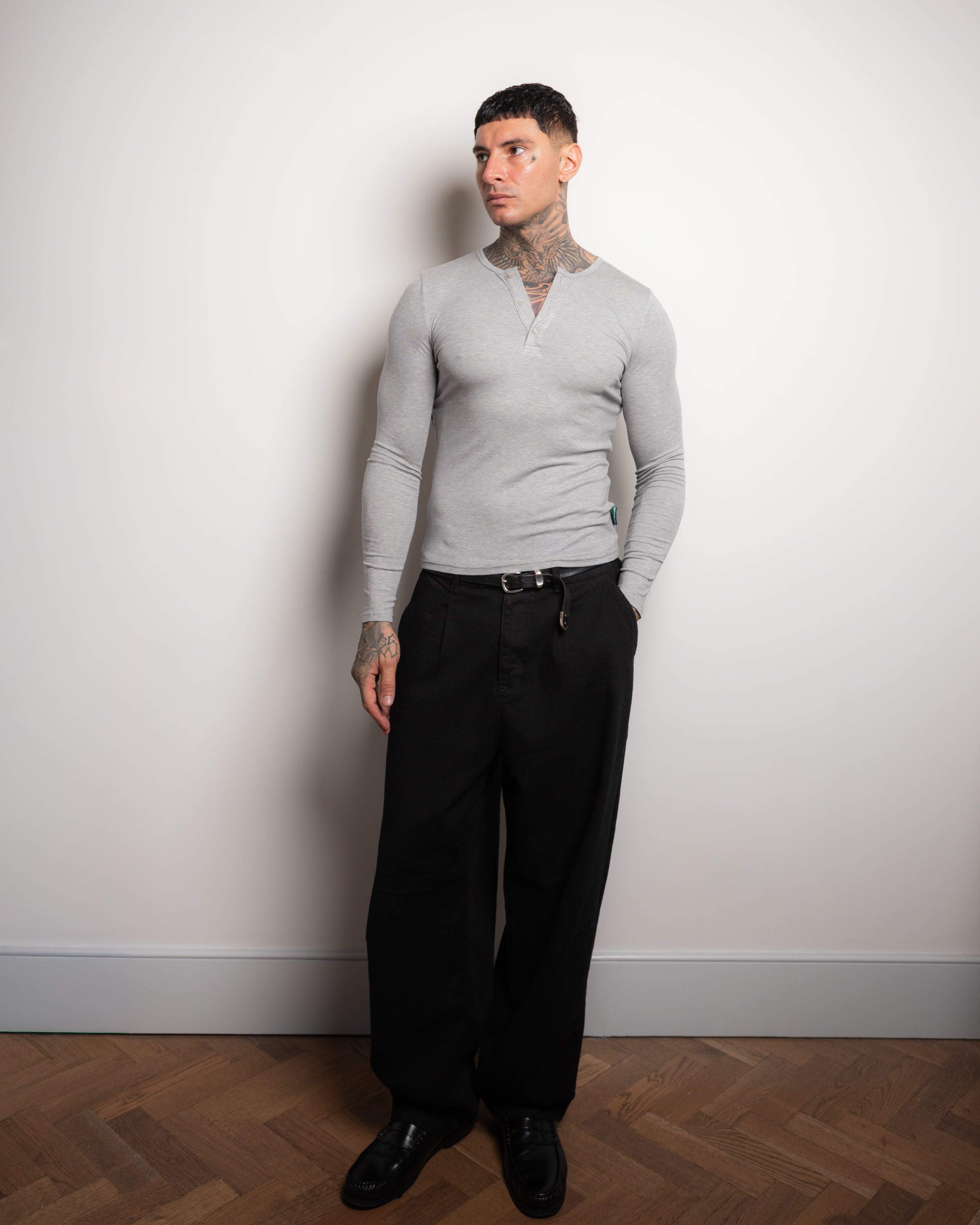 SMOKE HENLEY