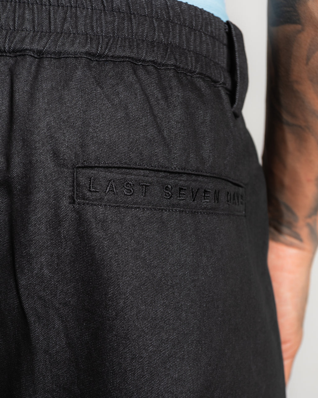 PLEATED SHADOW PANT