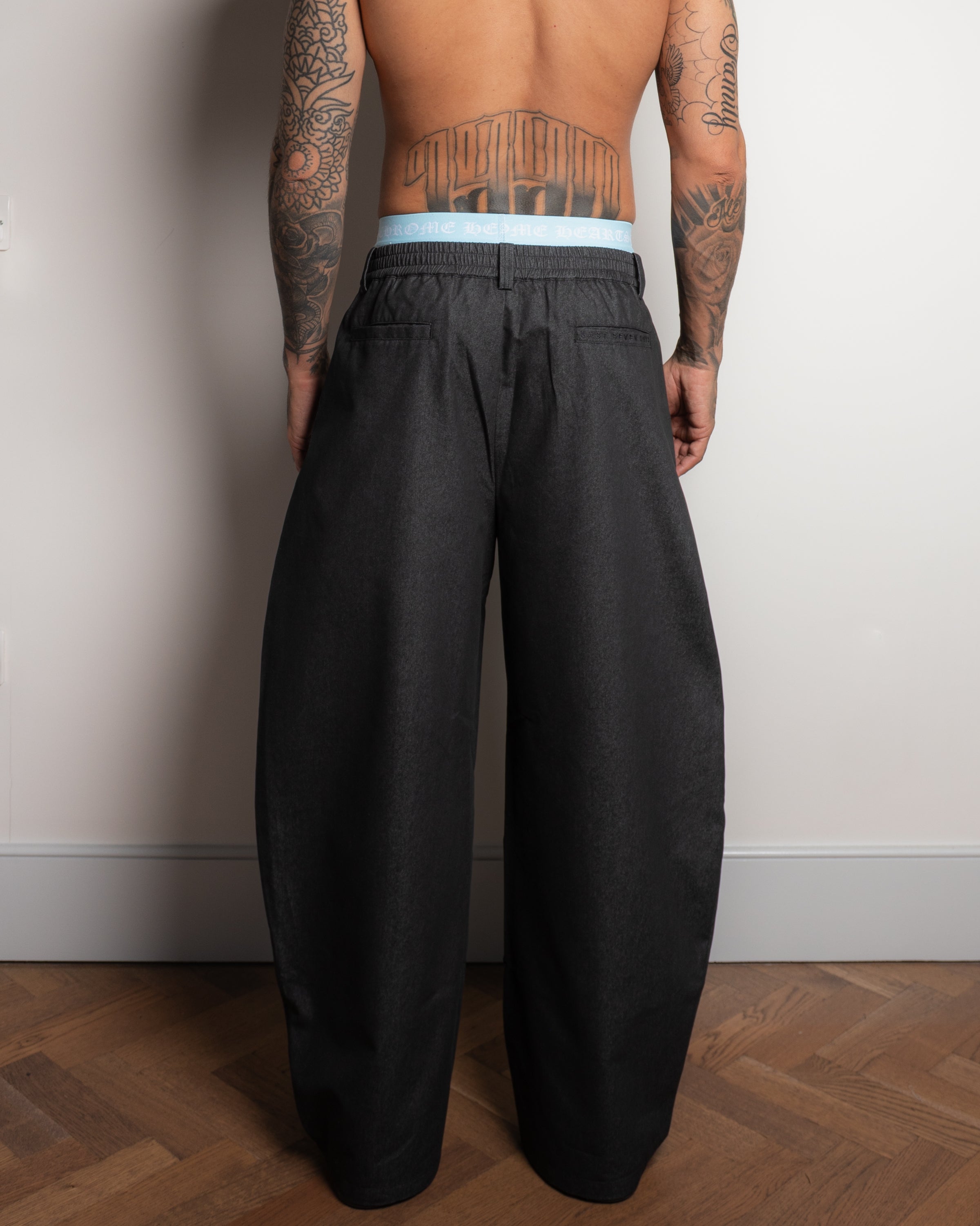 PLEATED SHADOW PANT