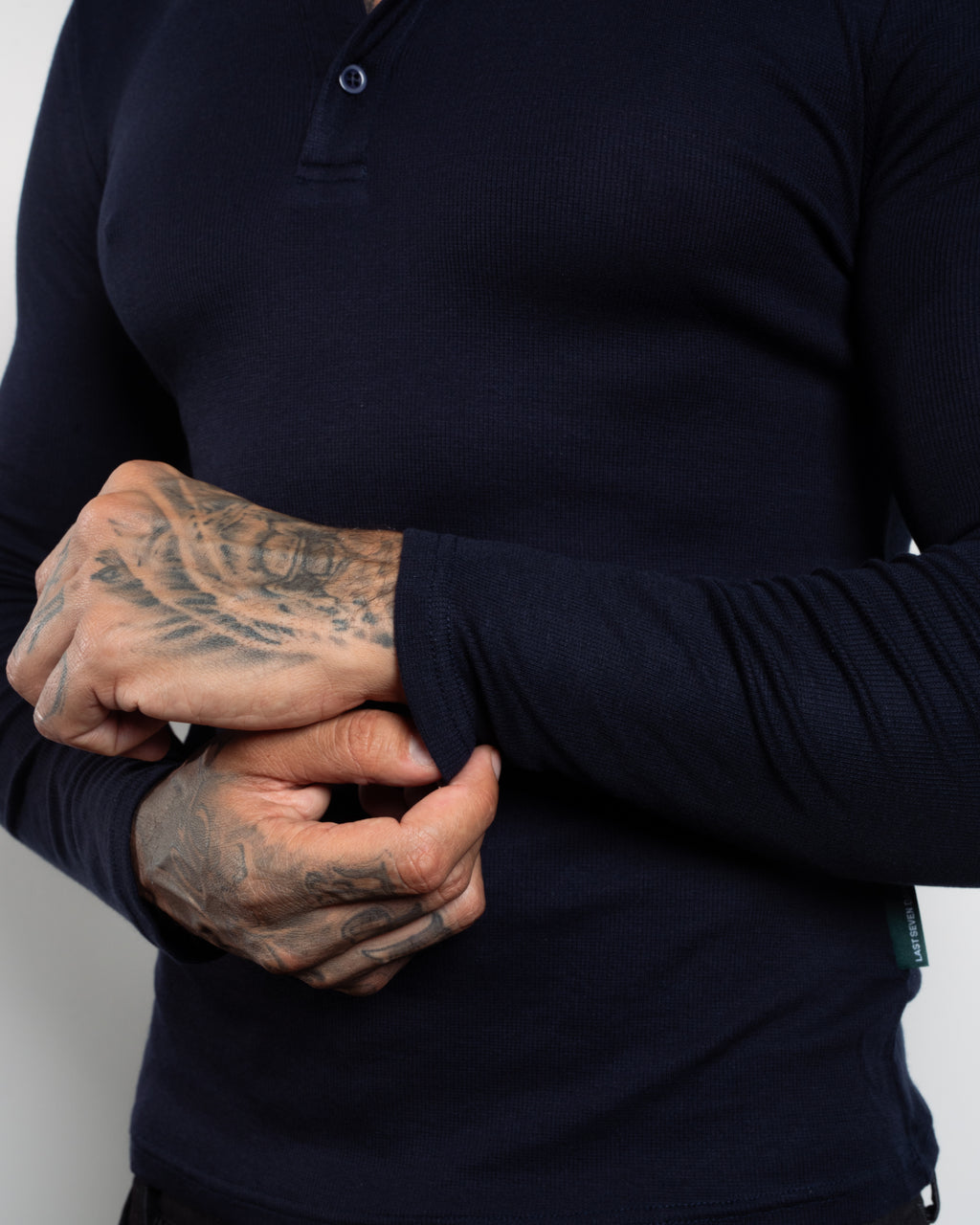 NAVY HENLEY