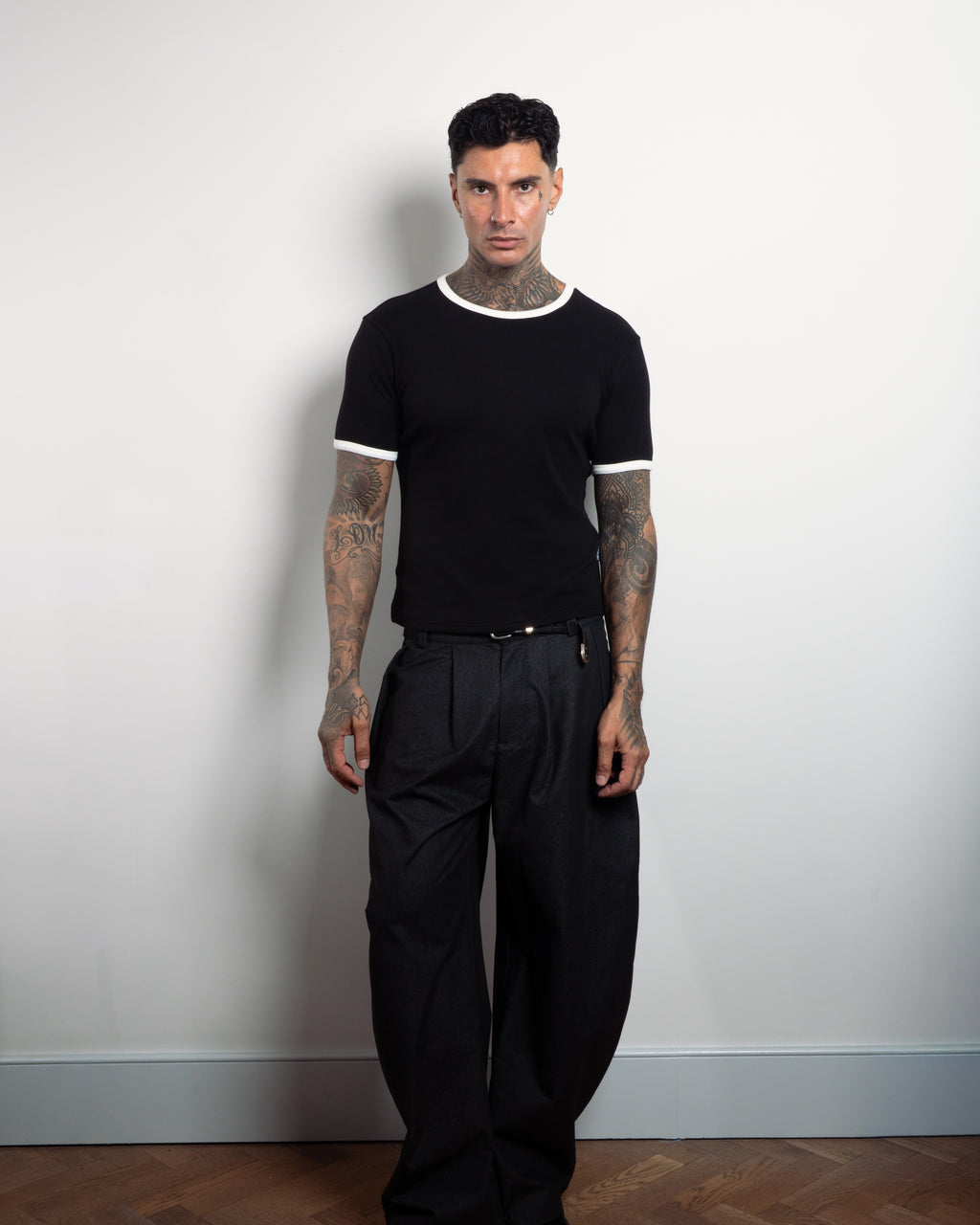 RINGER TEE - BLACK & WHITE