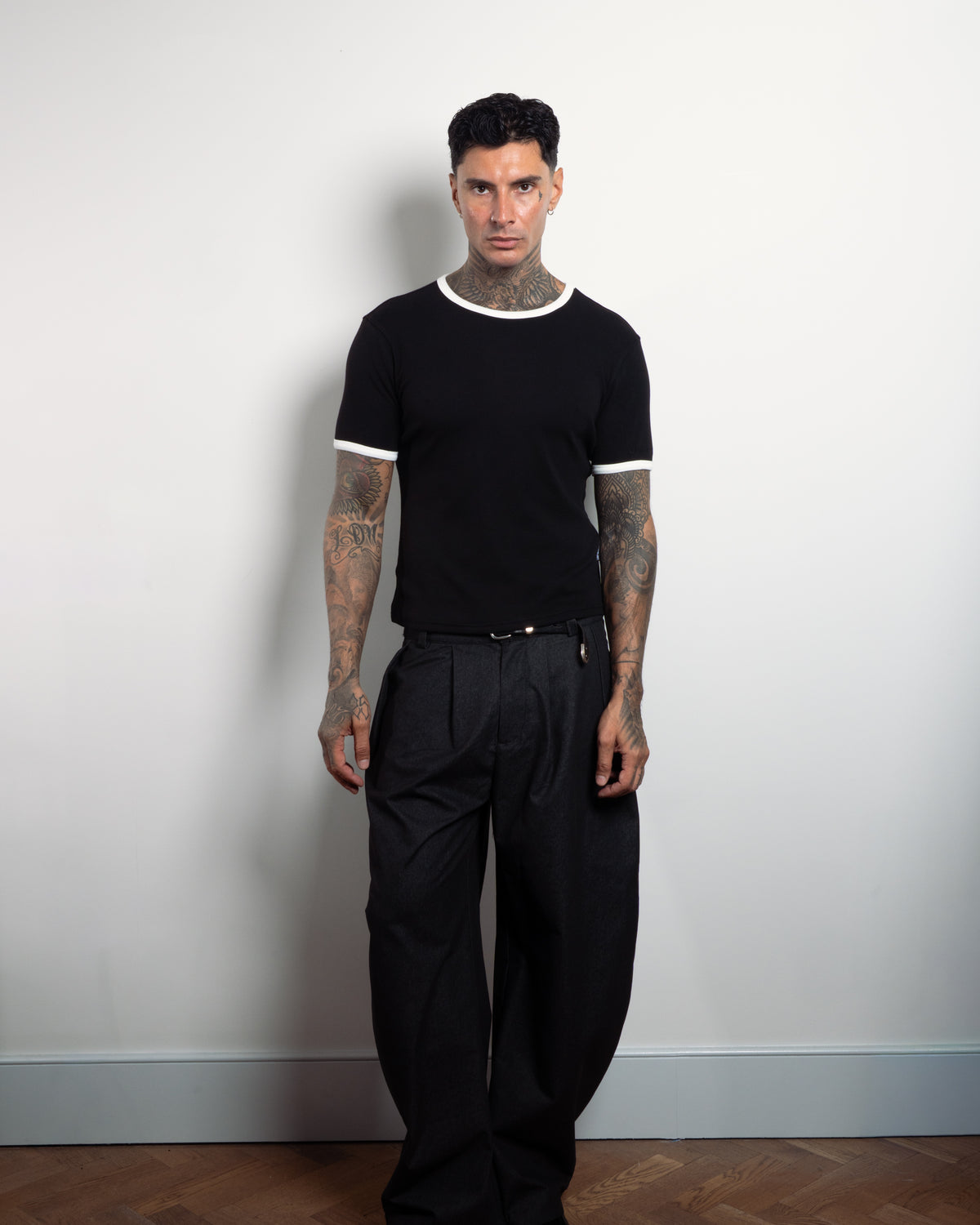 RINGER TEE - BLACK & WHITE