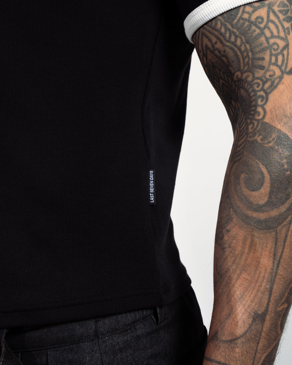 RINGER TEE - BLACK & WHITE
