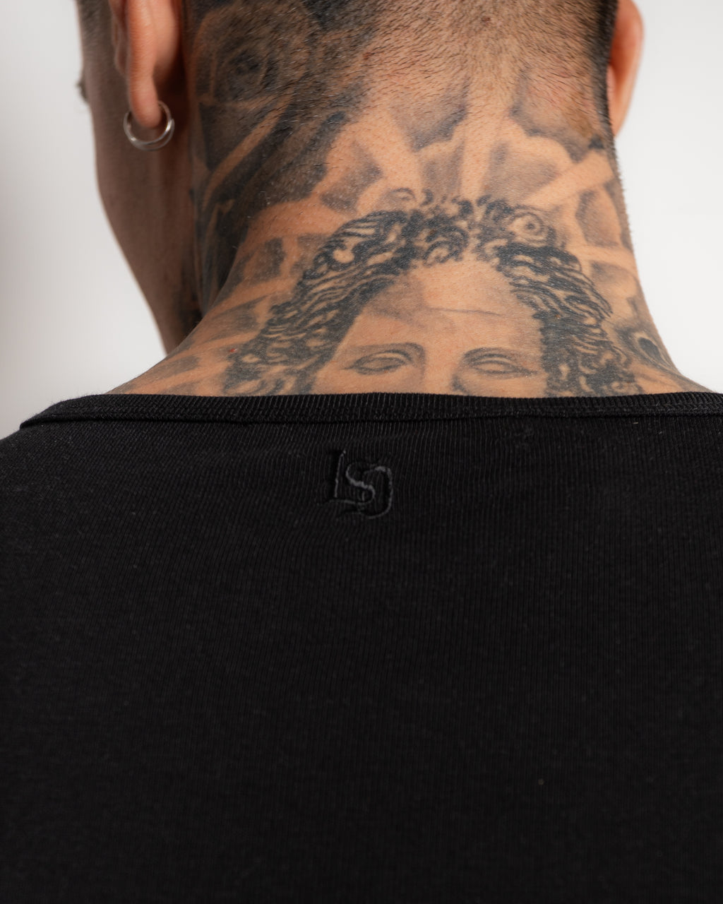 NOIR HENLEY