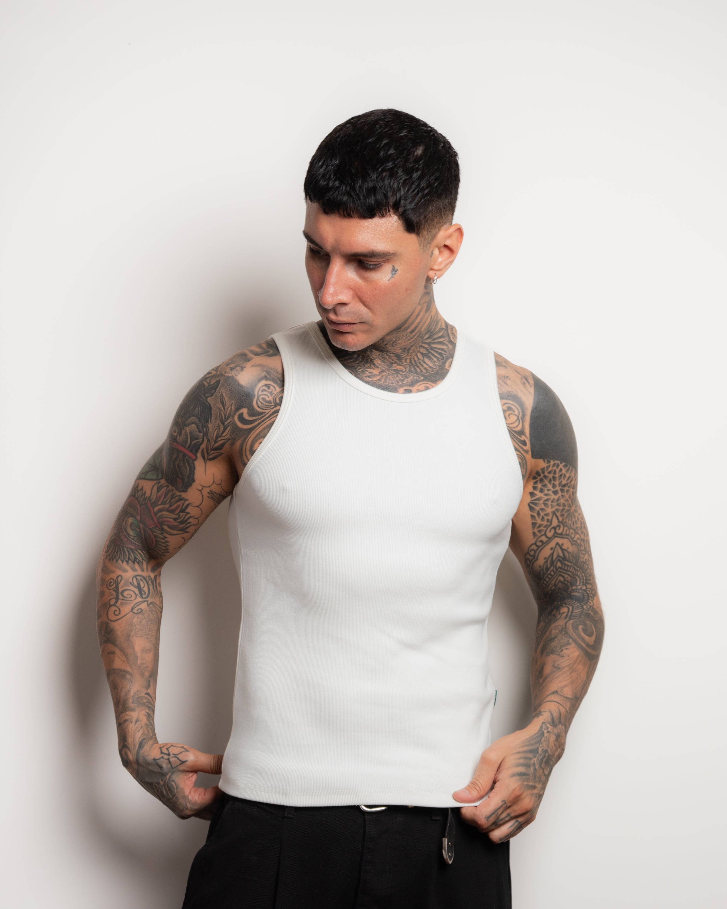 IVORY HEAVYWEIGHT TANK