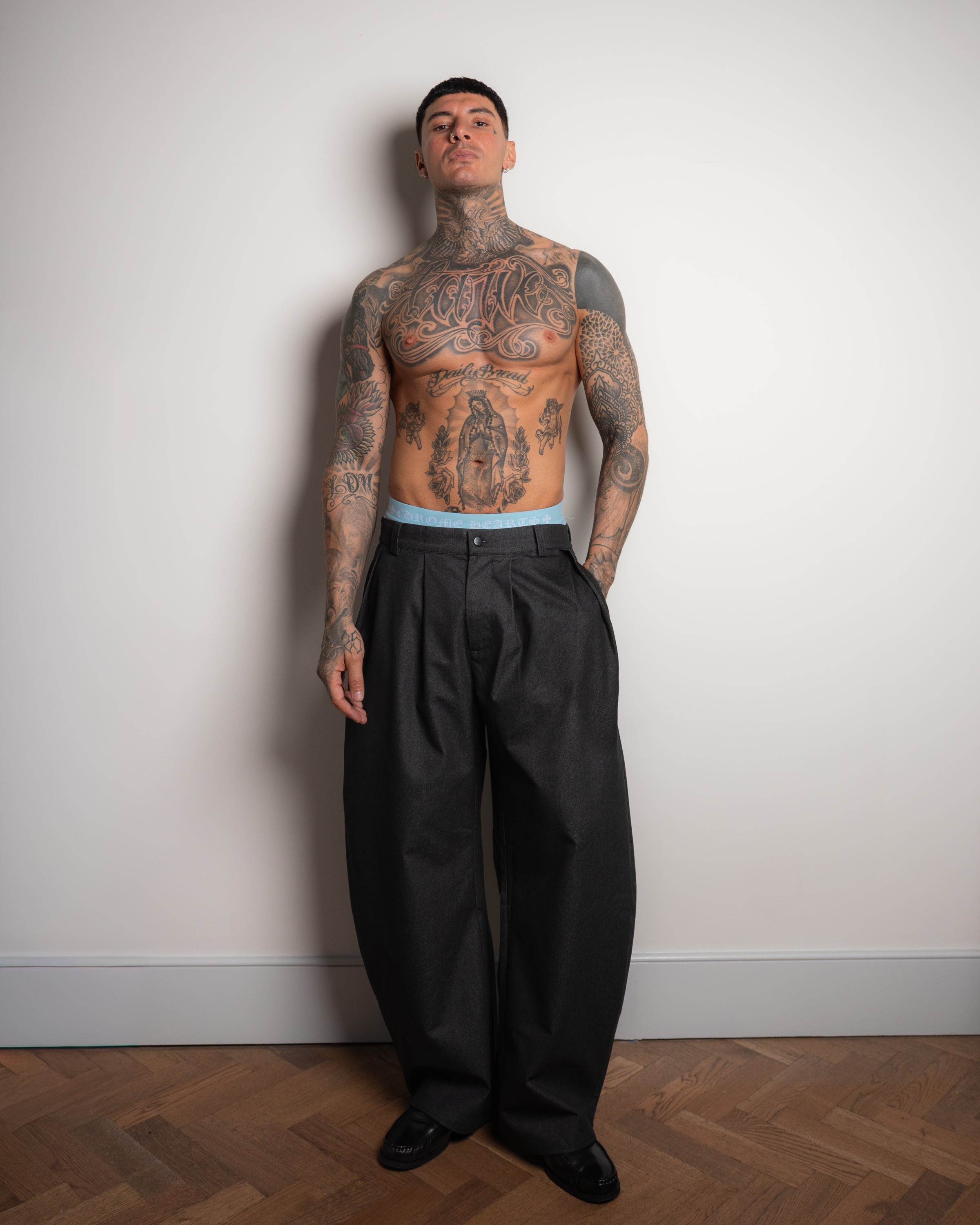 PLEATED SHADOW PANT