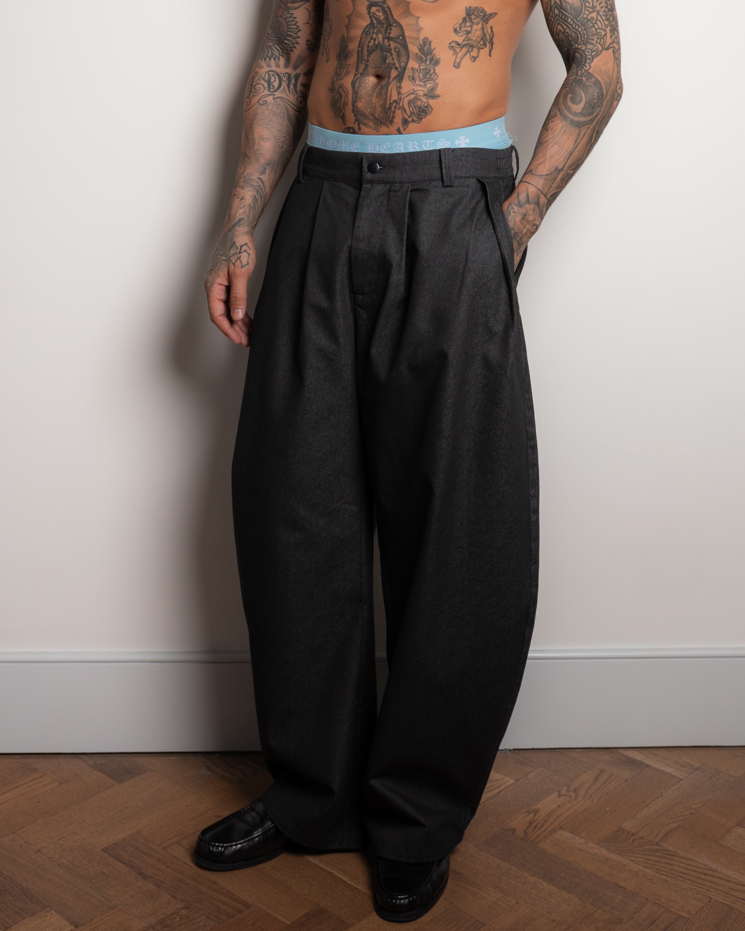 PLEATED SHADOW PANT