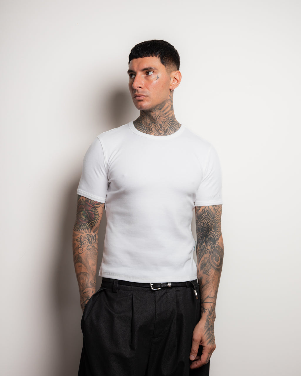 IVORY FITTED T-SHIRT