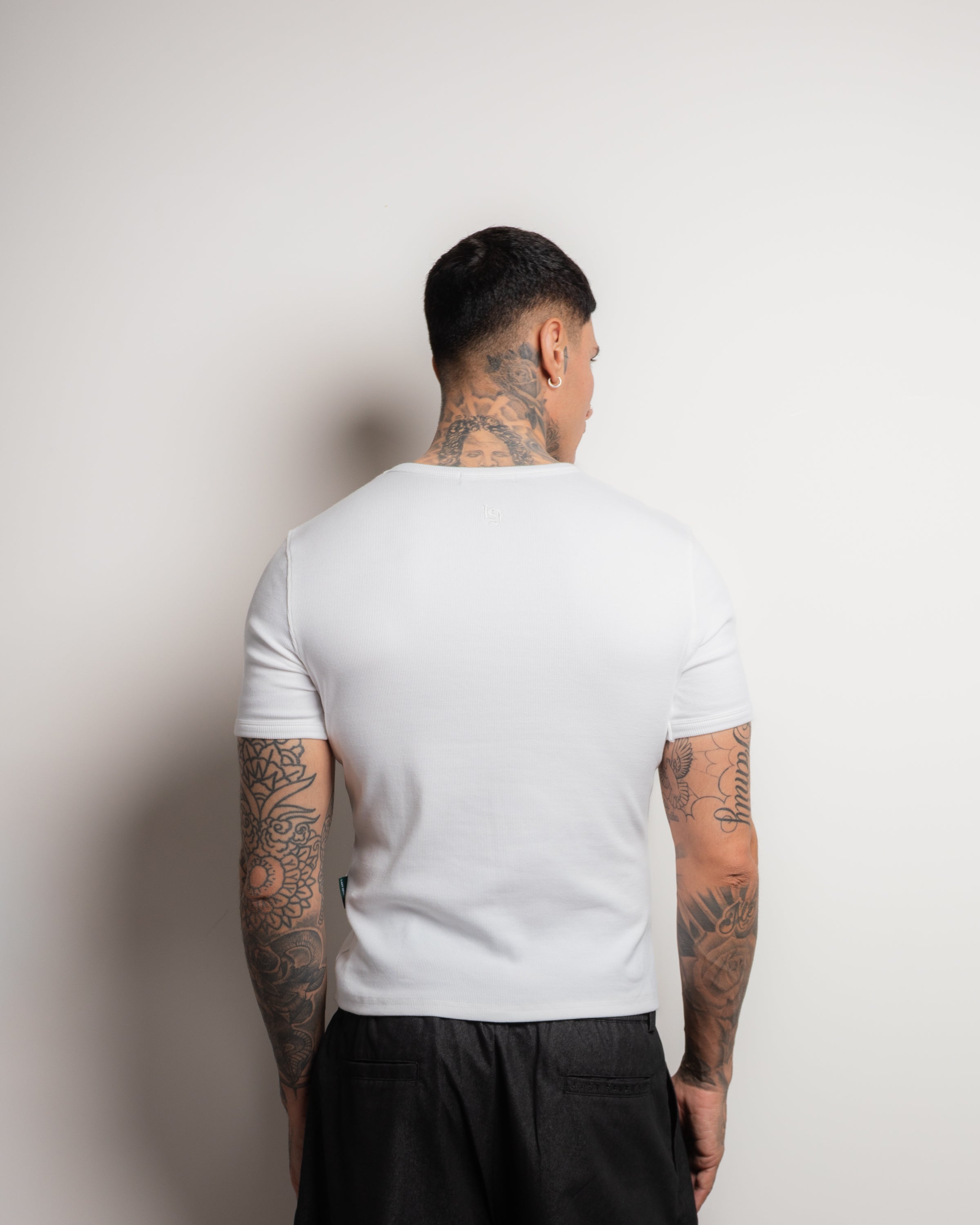 IVORY FITTED T-SHIRT