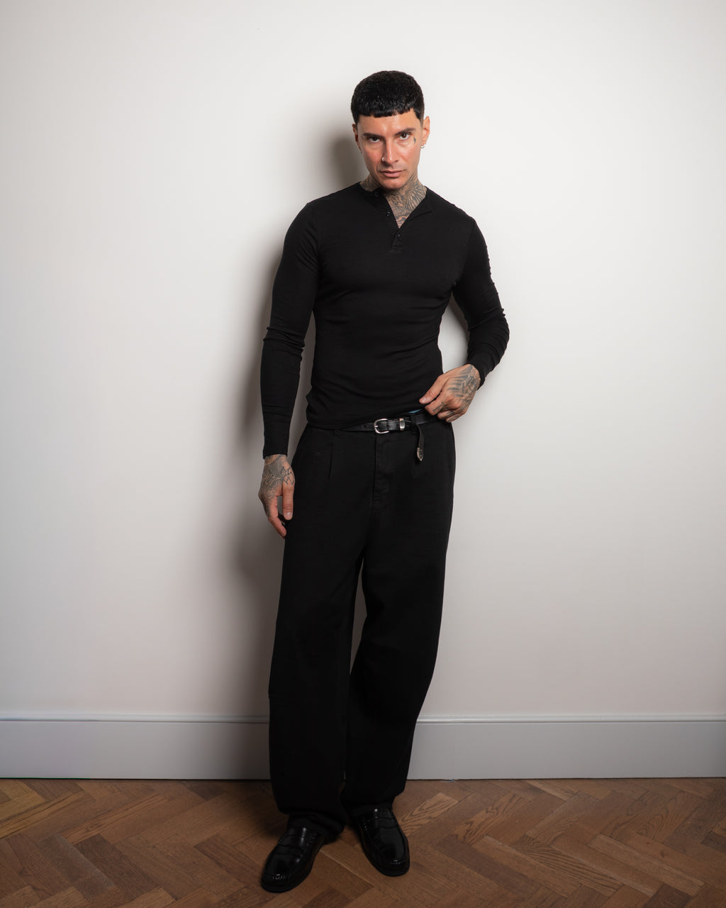 NOIR HENLEY